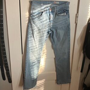 Wrangler Men's Sky Blue Slim Straight Jeans